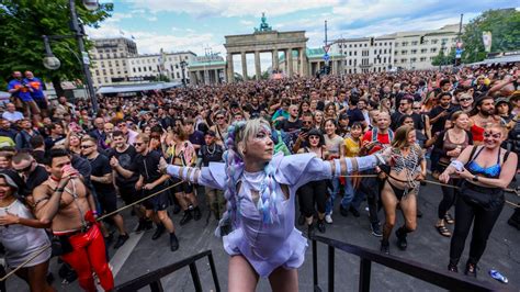 The Love Parade 2010: Techno Music Tragedy and the Questioning of Rave Culture Safety